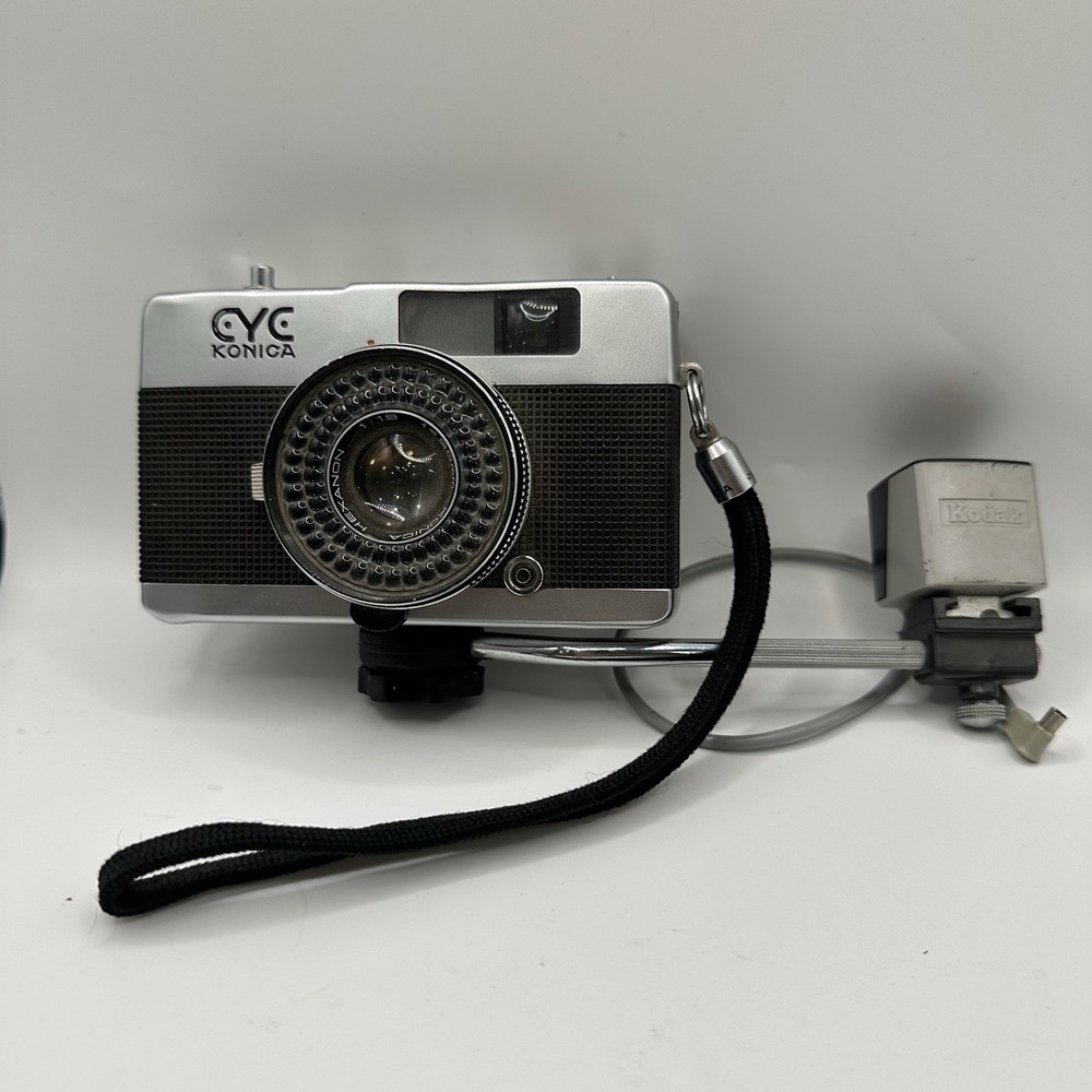 Konica EYE 35mm Half Frame Compact Film Camera Untested